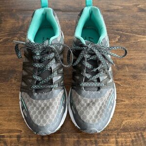 L A Gear Women's Gray/Mint Green Sneakers Size 6.5